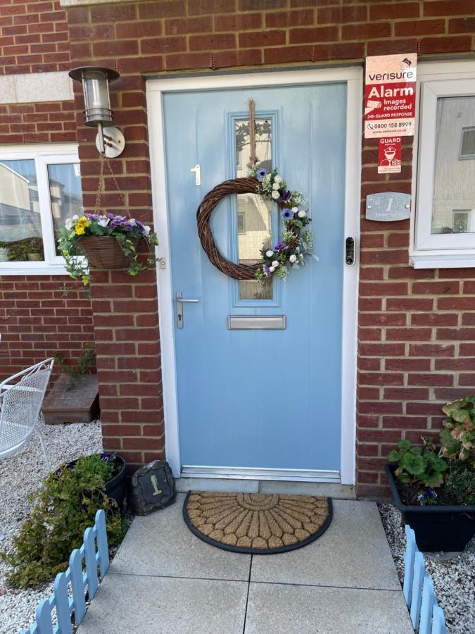 Tisi Choice Bed and Breakfast Northfleet Exteriör bild